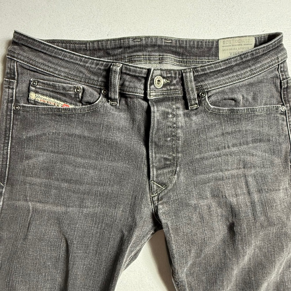 Diesel Viker Jeans Mens 30x28 (Actual) Gray Wash Regular Straight Raw Hem
